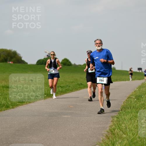 10.05.2026 - 8. Wedeler Halbmarathon Dr. Thomas Lammeyer http://msf.ph/oto/9705610 10.05.2026 11:55:02 Laufen 320, 268 meine-sportfotos.de