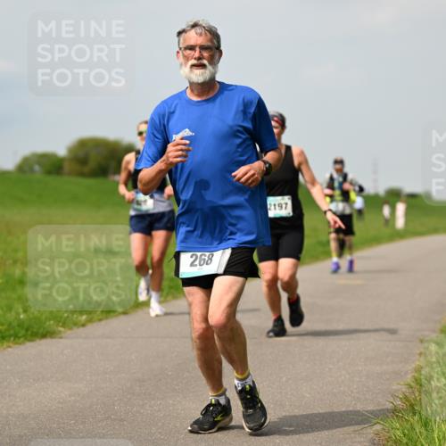 10.05.2026 - 8. Wedeler Halbmarathon Dr. Thomas Lammeyer http://msf.ph/oto/9705626 10.05.2026 11:55:04 Laufen 268, 2197 meine-sportfotos.de