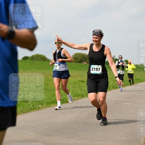 10.05.2026 - 8. Wedeler Halbmarathon Dr. Thomas Lammeyer http://msf.ph/oto/9705635 10.05.2026 11:55:06 Laufen 268, 2197 meine-sportfotos.de