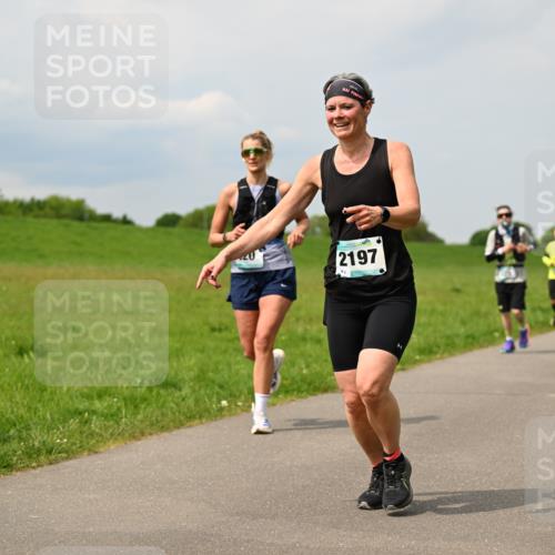 10.05.2026 - 8. Wedeler Halbmarathon Dr. Thomas Lammeyer http://msf.ph/oto/9705638 10.05.2026 11:55:06 Laufen 2197 meine-sportfotos.de