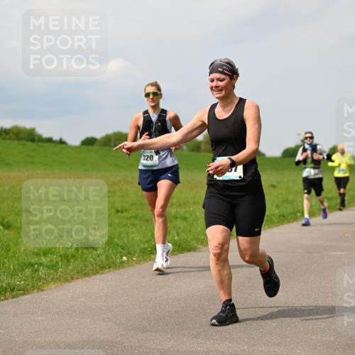 10.05.2026 - 8. Wedeler Halbmarathon Dr. Thomas Lammeyer http://msf.ph/oto/9705639 10.05.2026 11:55:06 Laufen 320 meine-sportfotos.de