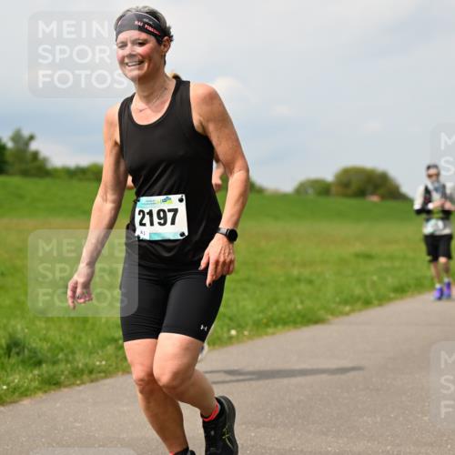 10.05.2026 - 8. Wedeler Halbmarathon Dr. Thomas Lammeyer http://msf.ph/oto/9705644 10.05.2026 11:55:07 Laufen 2197 meine-sportfotos.de