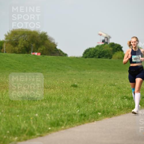 10.05.2026 - 8. Wedeler Halbmarathon Dr. Thomas Lammeyer http://msf.ph/oto/9705688 10.05.2026 11:55:20 Laufen 1015 meine-sportfotos.de