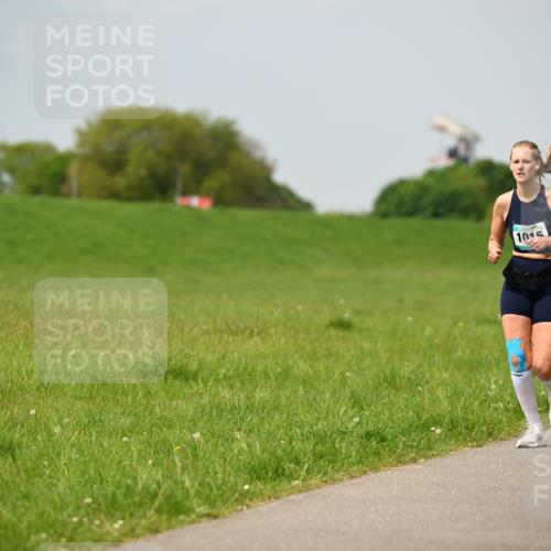 10.05.2026 - 8. Wedeler Halbmarathon Dr. Thomas Lammeyer http://msf.ph/oto/9705690 10.05.2026 11:55:21 Laufen 1015 meine-sportfotos.de