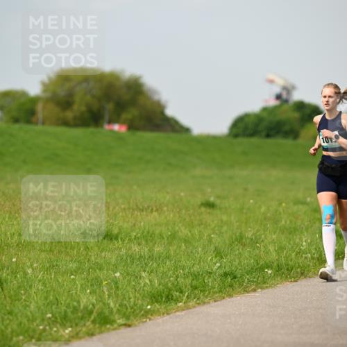 10.05.2026 - 8. Wedeler Halbmarathon Dr. Thomas Lammeyer http://msf.ph/oto/9705692 10.05.2026 11:55:21 Laufen 101 meine-sportfotos.de
