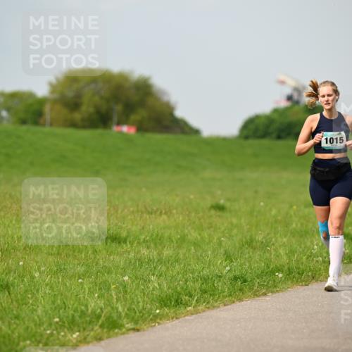 10.05.2026 - 8. Wedeler Halbmarathon Dr. Thomas Lammeyer http://msf.ph/oto/9705693 10.05.2026 11:55:21 Laufen 1015 meine-sportfotos.de