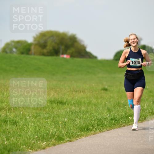 10.05.2026 - 8. Wedeler Halbmarathon Dr. Thomas Lammeyer http://msf.ph/oto/9705698 10.05.2026 11:55:22 Laufen 1015 meine-sportfotos.de
