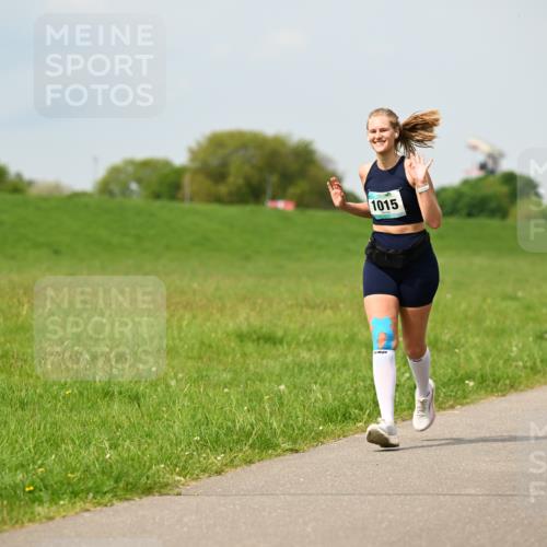 10.05.2026 - 8. Wedeler Halbmarathon Dr. Thomas Lammeyer http://msf.ph/oto/9705707 10.05.2026 11:55:23 Laufen 1015, 766 meine-sportfotos.de
