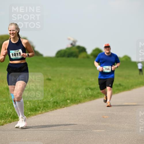 10.05.2026 - 8. Wedeler Halbmarathon Dr. Thomas Lammeyer http://msf.ph/oto/9705710 10.05.2026 11:55:24 Laufen 1015, 766 meine-sportfotos.de