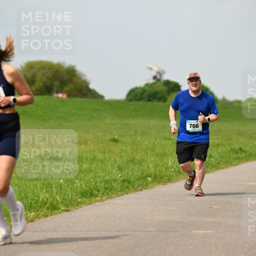 10.05.2026 - 8. Wedeler Halbmarathon Dr. Thomas Lammeyer http://msf.ph/oto/9705712 10.05.2026 11:55:25 Laufen 101, 766 meine-sportfotos.de