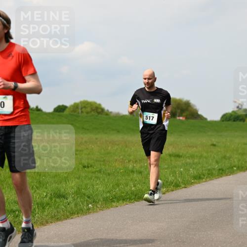 10.05.2026 - 8. Wedeler Halbmarathon Dr. Thomas Lammeyer http://msf.ph/oto/9705781 10.05.2026 11:55:47 Laufen 517 meine-sportfotos.de