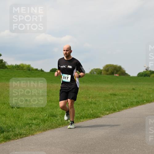 10.05.2026 - 8. Wedeler Halbmarathon Dr. Thomas Lammeyer http://msf.ph/oto/9705788 10.05.2026 11:55:48 Laufen 517 meine-sportfotos.de