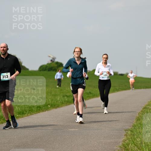 10.05.2026 - 8. Wedeler Halbmarathon Dr. Thomas Lammeyer http://msf.ph/oto/9705832 10.05.2026 11:55:57 Laufen 313, 485 meine-sportfotos.de