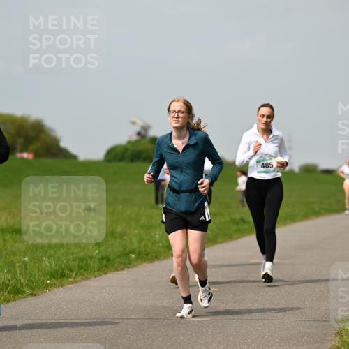 10.05.2026 - 8. Wedeler Halbmarathon Dr. Thomas Lammeyer http://msf.ph/oto/9705833 10.05.2026 11:55:57 Laufen 313, 485 meine-sportfotos.de
