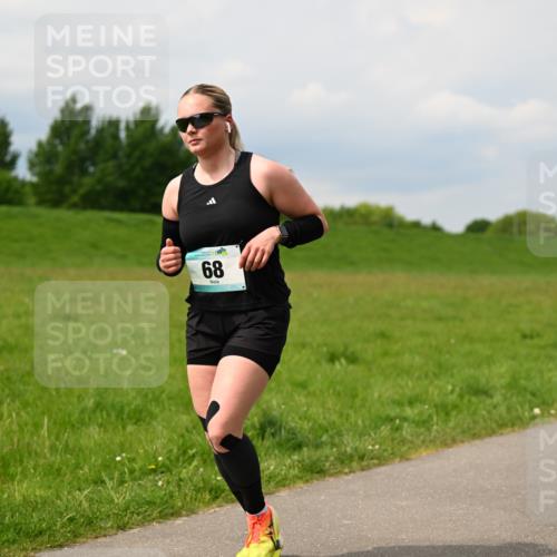 10.05.2026 - 8. Wedeler Halbmarathon Dr. Thomas Lammeyer http://msf.ph/oto/9705857 10.05.2026 11:56:03 Laufen  meine-sportfotos.de