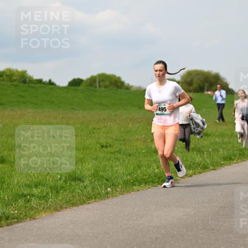 10.05.2026 - 8. Wedeler Halbmarathon Dr. Thomas Lammeyer http://msf.ph/oto/9705887 10.05.2026 11:56:11 Laufen 495 meine-sportfotos.de
