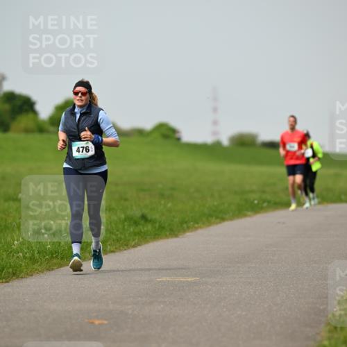 10.05.2026 - 8. Wedeler Halbmarathon Dr. Thomas Lammeyer http://msf.ph/oto/9705906 10.05.2026 11:56:19 Laufen 476 meine-sportfotos.de