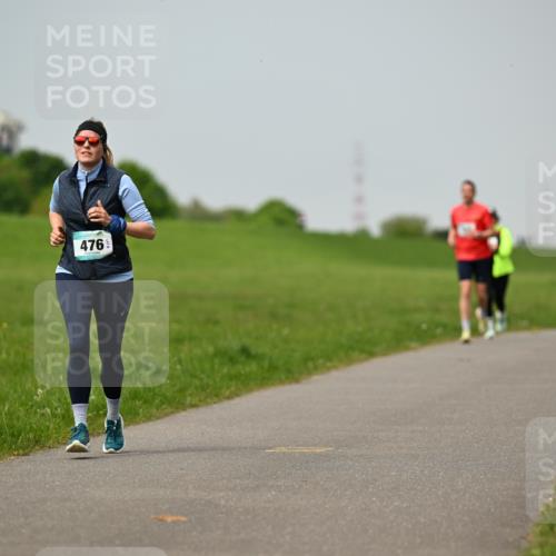 10.05.2026 - 8. Wedeler Halbmarathon Dr. Thomas Lammeyer http://msf.ph/oto/9705911 10.05.2026 11:56:20 Laufen 476 meine-sportfotos.de