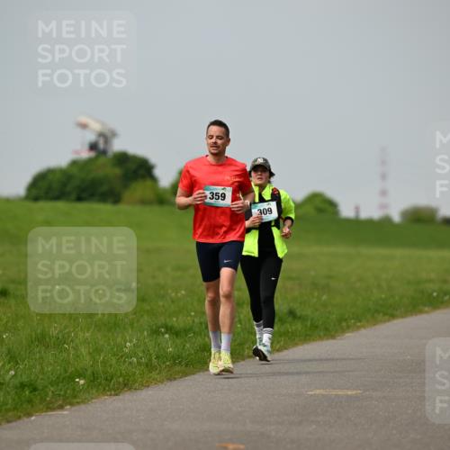 10.05.2026 - 8. Wedeler Halbmarathon Dr. Thomas Lammeyer http://msf.ph/oto/9705923 10.05.2026 11:56:30 Laufen 359, 309 meine-sportfotos.de