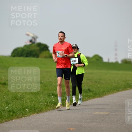 10.05.2026 - 8. Wedeler Halbmarathon Dr. Thomas Lammeyer http://msf.ph/oto/9705927 10.05.2026 11:56:30 Laufen 309 meine-sportfotos.de