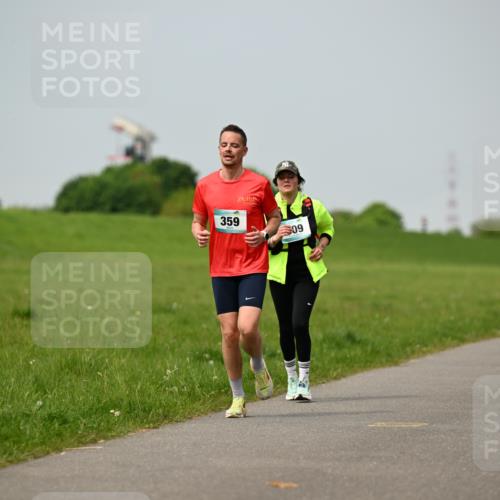 10.05.2026 - 8. Wedeler Halbmarathon Dr. Thomas Lammeyer http://msf.ph/oto/9705929 10.05.2026 11:56:30 Laufen 359 meine-sportfotos.de