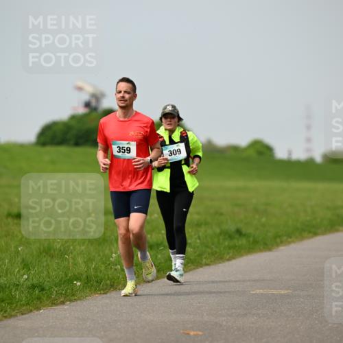 10.05.2026 - 8. Wedeler Halbmarathon Dr. Thomas Lammeyer http://msf.ph/oto/9705935 10.05.2026 11:56:31 Laufen 359, 309 meine-sportfotos.de