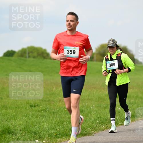 10.05.2026 - 8. Wedeler Halbmarathon Dr. Thomas Lammeyer http://msf.ph/oto/9705946 10.05.2026 11:56:35 Laufen 359, 309 meine-sportfotos.de