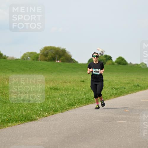 10.05.2026 - 8. Wedeler Halbmarathon Dr. Thomas Lammeyer http://msf.ph/oto/9705982 10.05.2026 11:56:52 Laufen 475 meine-sportfotos.de