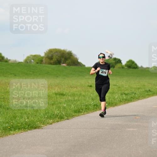 10.05.2026 - 8. Wedeler Halbmarathon Dr. Thomas Lammeyer http://msf.ph/oto/9705984 10.05.2026 11:56:52 Laufen 475 meine-sportfotos.de
