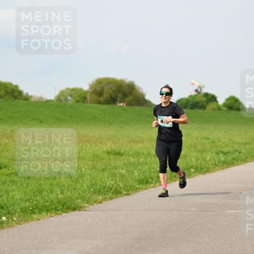 10.05.2026 - 8. Wedeler Halbmarathon Dr. Thomas Lammeyer http://msf.ph/oto/9705987 10.05.2026 11:56:52 Laufen  meine-sportfotos.de