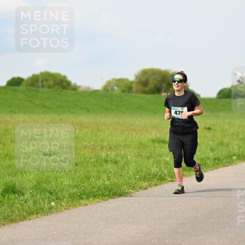 10.05.2026 - 8. Wedeler Halbmarathon Dr. Thomas Lammeyer http://msf.ph/oto/9705991 10.05.2026 11:56:53 Laufen 475 meine-sportfotos.de