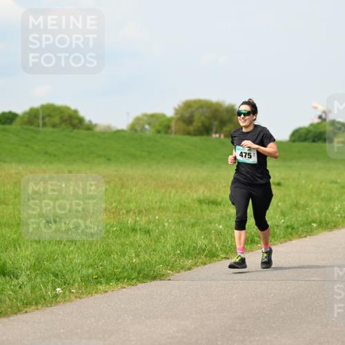 10.05.2026 - 8. Wedeler Halbmarathon Dr. Thomas Lammeyer http://msf.ph/oto/9705992 10.05.2026 11:56:53 Laufen 475 meine-sportfotos.de
