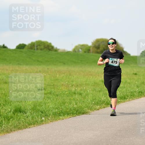 10.05.2026 - 8. Wedeler Halbmarathon Dr. Thomas Lammeyer http://msf.ph/oto/9705994 10.05.2026 11:56:53 Laufen 475 meine-sportfotos.de