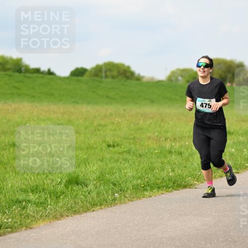 10.05.2026 - 8. Wedeler Halbmarathon Dr. Thomas Lammeyer http://msf.ph/oto/9705999 10.05.2026 11:56:53 Laufen 475 meine-sportfotos.de
