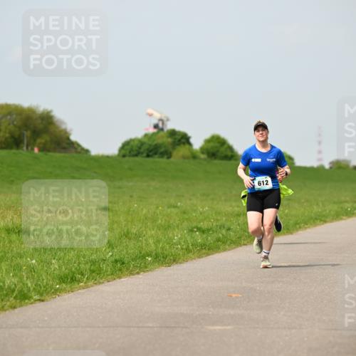 10.05.2026 - 8. Wedeler Halbmarathon Dr. Thomas Lammeyer http://msf.ph/oto/9706011 10.05.2026 11:56:57 Laufen 612 meine-sportfotos.de