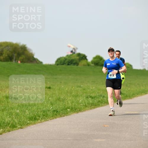10.05.2026 - 8. Wedeler Halbmarathon Dr. Thomas Lammeyer http://msf.ph/oto/9706014 10.05.2026 11:56:57 Laufen 612 meine-sportfotos.de