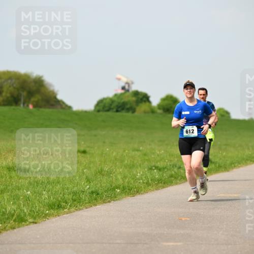10.05.2026 - 8. Wedeler Halbmarathon Dr. Thomas Lammeyer http://msf.ph/oto/9706015 10.05.2026 11:56:57 Laufen 612 meine-sportfotos.de