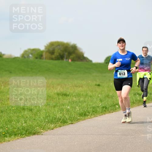 10.05.2026 - 8. Wedeler Halbmarathon Dr. Thomas Lammeyer http://msf.ph/oto/9706025 10.05.2026 11:56:59 Laufen 612 meine-sportfotos.de