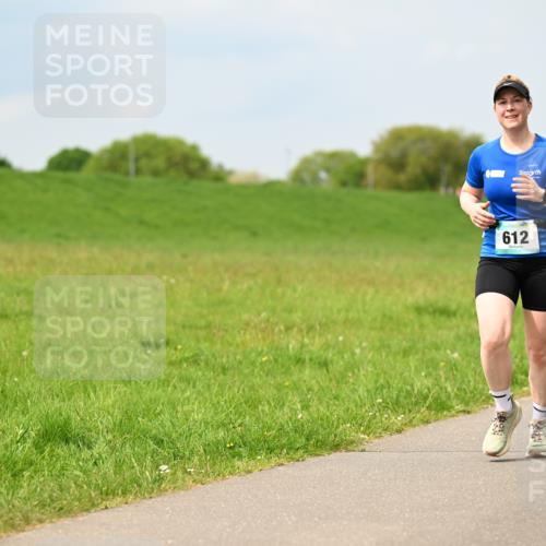 10.05.2026 - 8. Wedeler Halbmarathon Dr. Thomas Lammeyer http://msf.ph/oto/9706033 10.05.2026 11:57:00 Laufen 612 meine-sportfotos.de