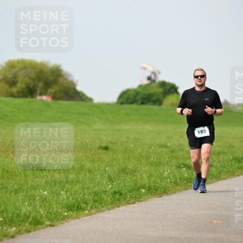 10.05.2026 - 8. Wedeler Halbmarathon Dr. Thomas Lammeyer http://msf.ph/oto/9706085 10.05.2026 11:57:23 Laufen 183 meine-sportfotos.de