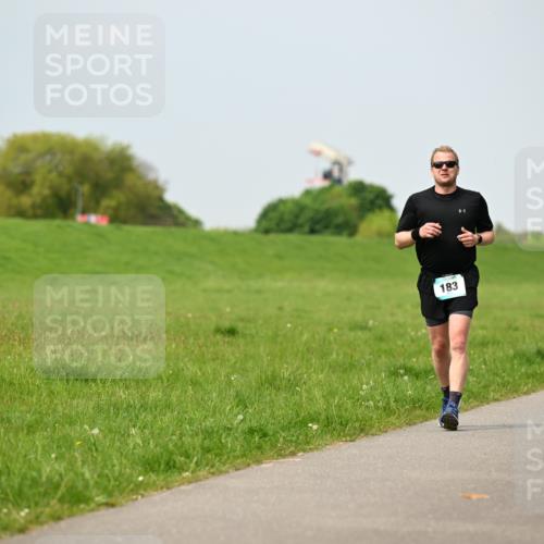 10.05.2026 - 8. Wedeler Halbmarathon Dr. Thomas Lammeyer http://msf.ph/oto/9706087 10.05.2026 11:57:23 Laufen 183 meine-sportfotos.de