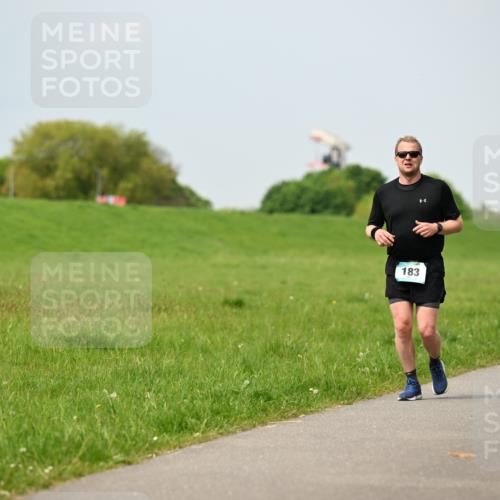10.05.2026 - 8. Wedeler Halbmarathon Dr. Thomas Lammeyer http://msf.ph/oto/9706089 10.05.2026 11:57:23 Laufen 183 meine-sportfotos.de
