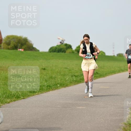 10.05.2026 - 8. Wedeler Halbmarathon Dr. Thomas Lammeyer http://msf.ph/oto/9706174 10.05.2026 11:57:33 Laufen 288, 483 meine-sportfotos.de