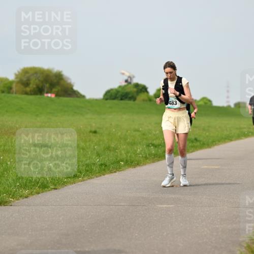 10.05.2026 - 8. Wedeler Halbmarathon Dr. Thomas Lammeyer http://msf.ph/oto/9706180 10.05.2026 11:57:34 Laufen 288, 483 meine-sportfotos.de