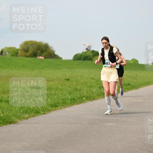 10.05.2026 - 8. Wedeler Halbmarathon Dr. Thomas Lammeyer http://msf.ph/oto/9706182 10.05.2026 11:57:34 Laufen 483 meine-sportfotos.de