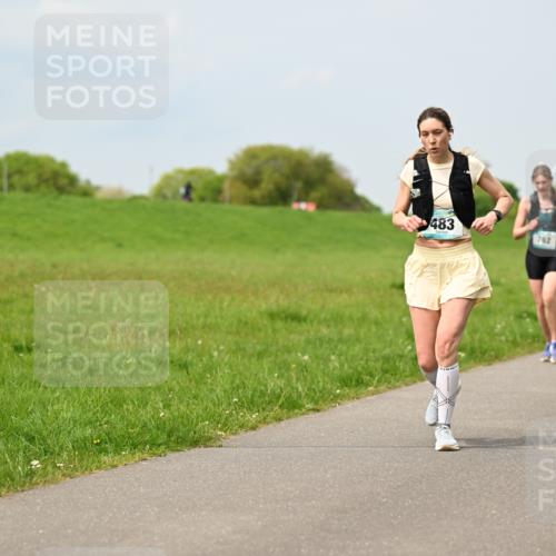 10.05.2026 - 8. Wedeler Halbmarathon Dr. Thomas Lammeyer http://msf.ph/oto/9706203 10.05.2026 11:57:35 Laufen 483, 762 meine-sportfotos.de