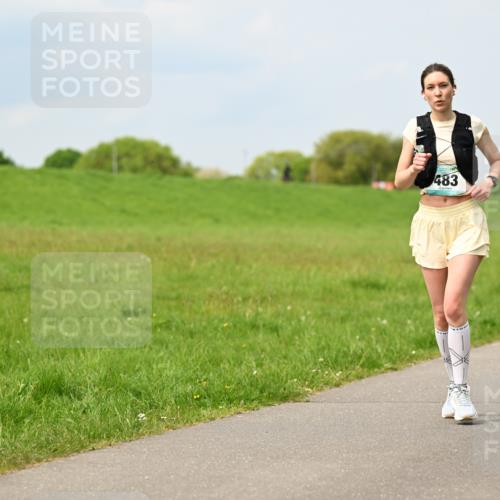 10.05.2026 - 8. Wedeler Halbmarathon Dr. Thomas Lammeyer http://msf.ph/oto/9706215 10.05.2026 11:57:35 Laufen 483, 162 meine-sportfotos.de