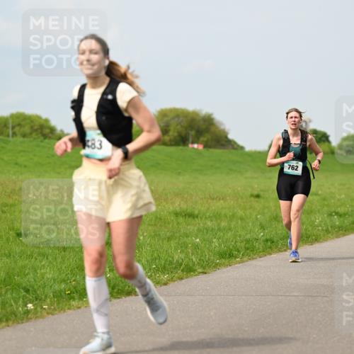10.05.2026 - 8. Wedeler Halbmarathon Dr. Thomas Lammeyer http://msf.ph/oto/9706221 10.05.2026 11:57:37 Laufen 483, 762 meine-sportfotos.de