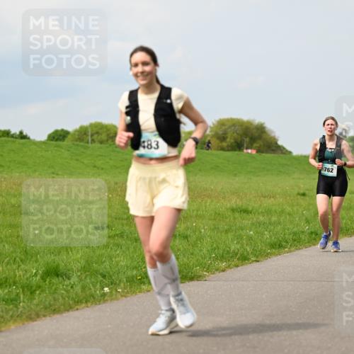 10.05.2026 - 8. Wedeler Halbmarathon Dr. Thomas Lammeyer http://msf.ph/oto/9706223 10.05.2026 11:57:37 Laufen 483, 762 meine-sportfotos.de