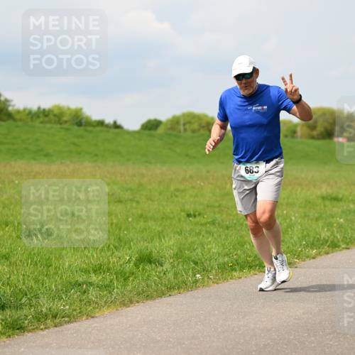 10.05.2026 - 8. Wedeler Halbmarathon Dr. Thomas Lammeyer http://msf.ph/oto/9706381 10.05.2026 11:57:49 Laufen 683 meine-sportfotos.de